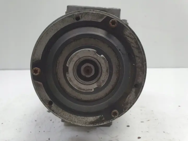 VW Golf V 1.9 TDI SPRĘŻARKA KLIMATYZACJI pompa 1K0820803G