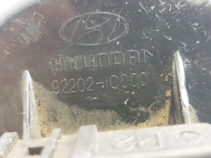 Hyundai Getz PRAWY PRZEDNI HALOGEN przód