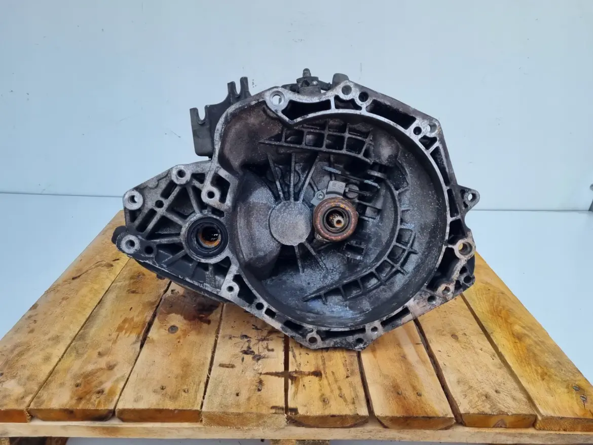 Opel Vectra C 1.6 1.8 16V SKRZYNIA BIEGÓW F17C419 manualna