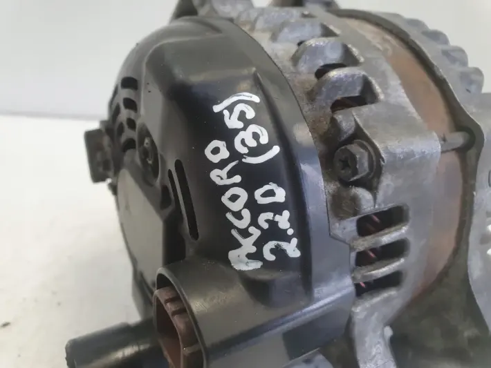 Honda Accord VII Civic VIII 2.2 iCDTI ALTERNATOR denso 104210-4860