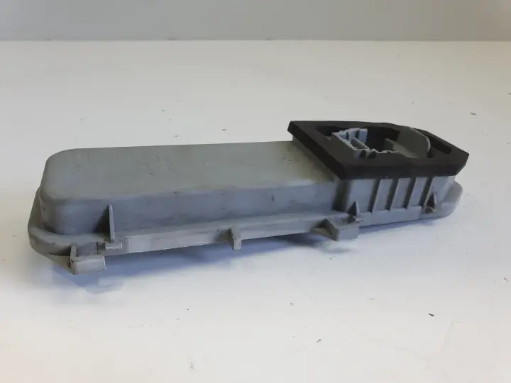 Renault Clio II lift WKŁAD TYLNEJ LAMPY Prawy tył pasażera X65PH2-REN