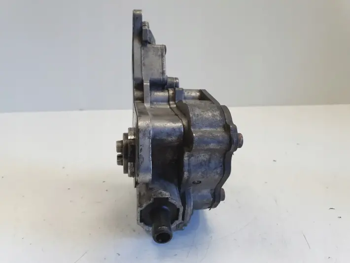 VW Caddy III 2.0 SDI POMPA VACUM wakum 561005310