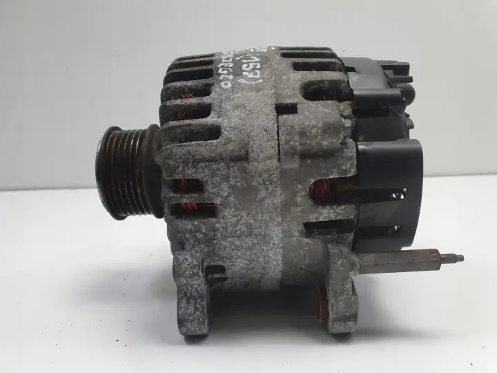 Skoda Octavia II 1.9 TDI ALTERNATOR valeo 06F903023C 140A