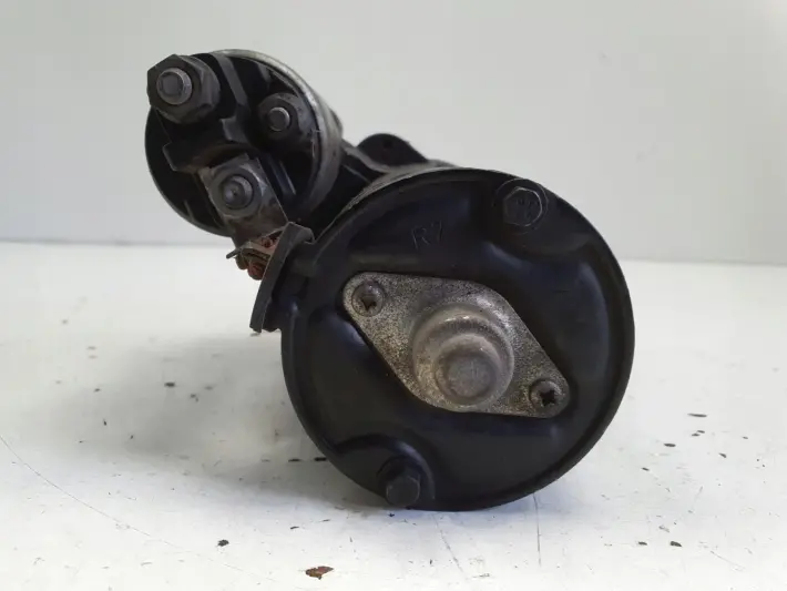 BMW X3 E83 2.0 D ROZRUSZNIK bosch 0001115069