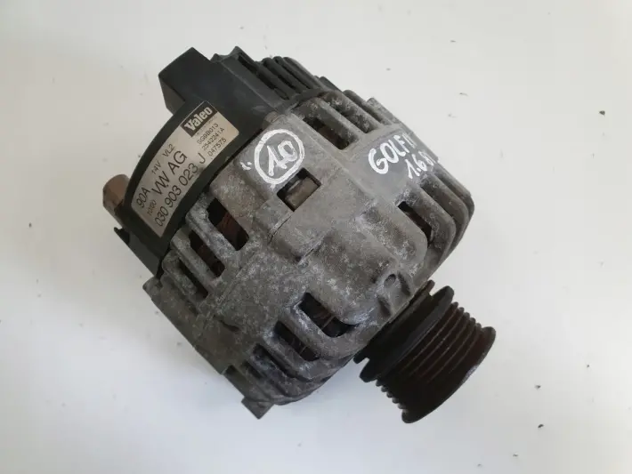 VW Golf IV 1.6 8V ALTERNATOR valeo 030903023J