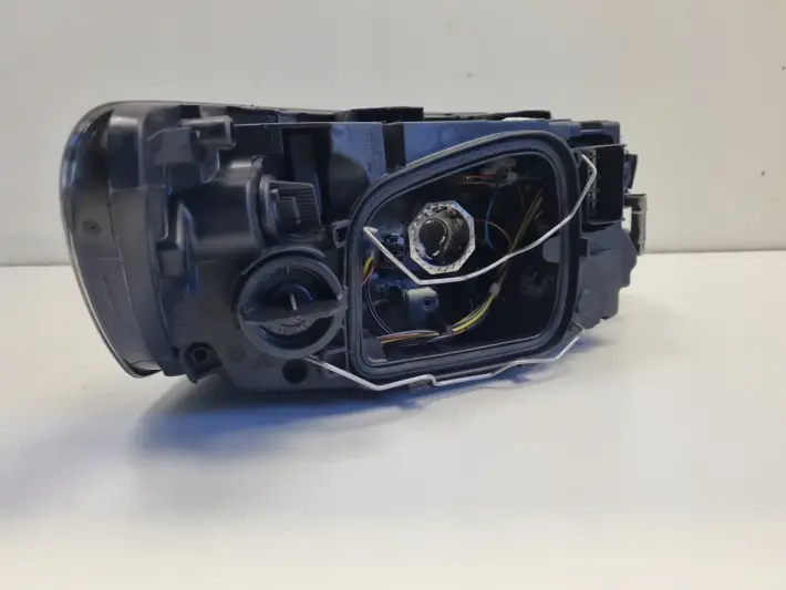 Volvo S40 II V50 LIFT 07- XENON PRZEDNIA LAMPA LEWA lewy przód 31299587