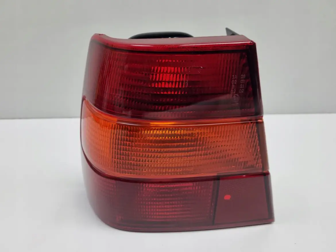 Volvo 940 960 91-98r TYLNIA TYLNA LAMPA LEWA lewy tył kierowcy NOWA