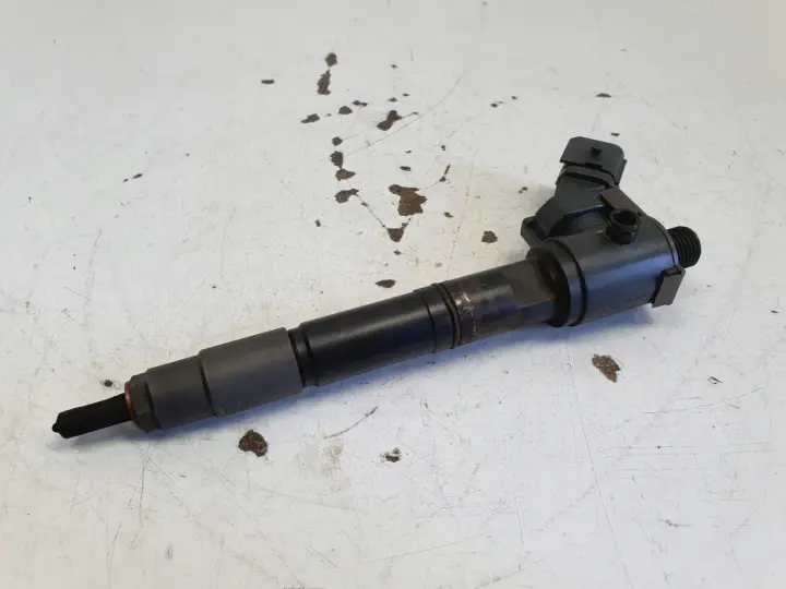 Volvo V70 III XC70 II lift 2.0D D4 WTRYSKIWACZ PALIWA Wtrysk 31405404