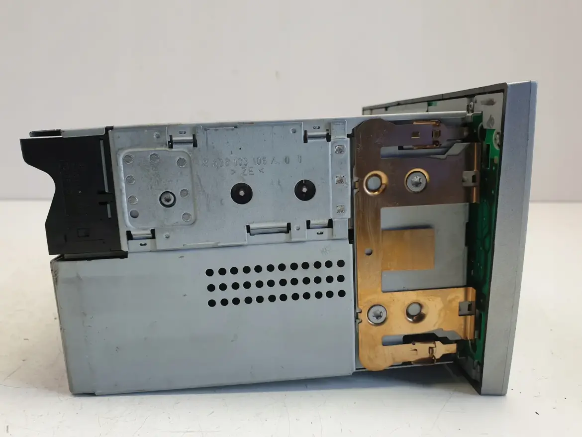 Opel Meriva A RADIOODTWARZACZ radio CD30 13233930