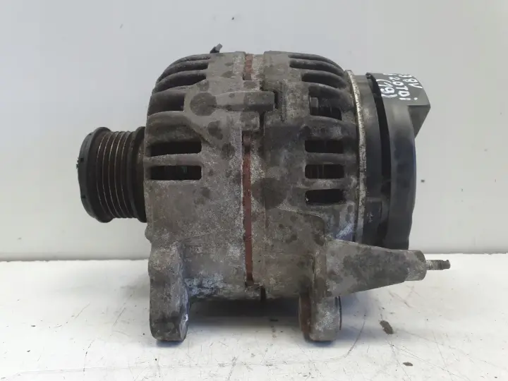 Audi A3 II 8P 1.6 TDI ALTERNATOR 03L903023