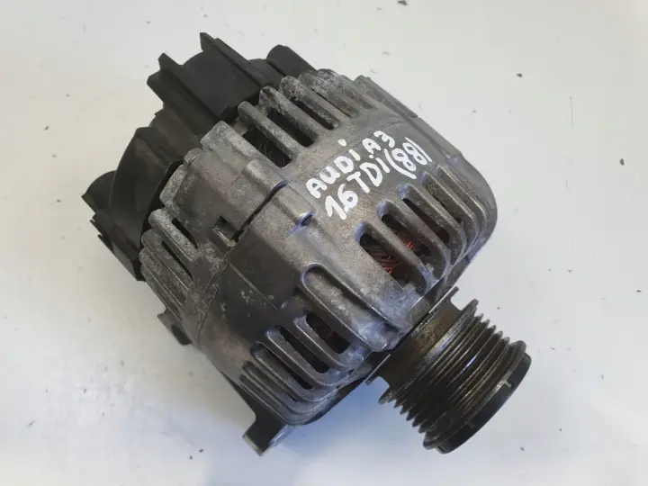 Audi A3 II 8P 1.6 TDI ALTERNATOR