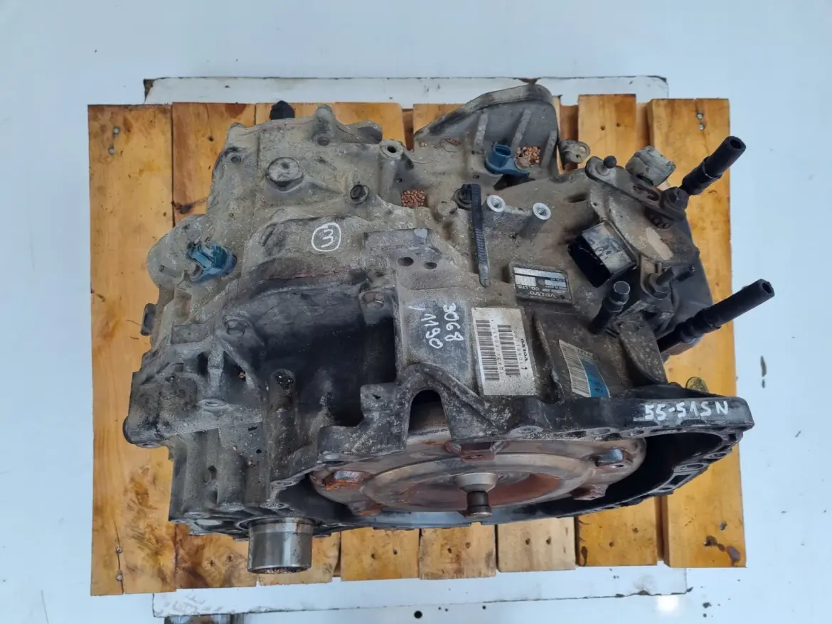Volvo XC90 2.4 D5 AUTOMATYCZNA SKRZYNIA BIEGÓW 4X4 automat 30681190