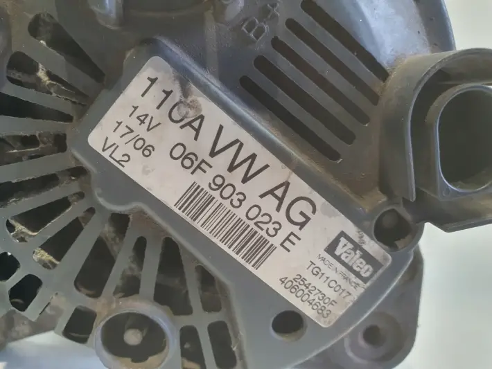 Audi A3 II 8P 1.9 TDI ALTERNATOR valeo 06F903023E 110A