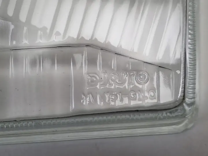 Volvo 740 83-88r KLOSZ PRZEDNIEJ LAMPY LEWY PRZÓD PRZEDNI nowy
