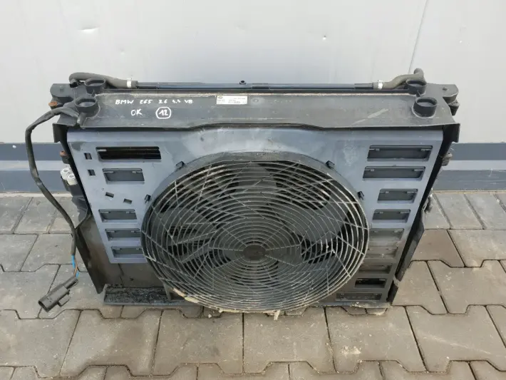 BMW E65 3.6 4.4 V8 WENTYLATOR CHŁODNICY 7508023