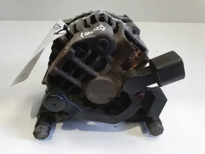 Peugeot 206 1.4 8V ALTERNATOR 9638275880