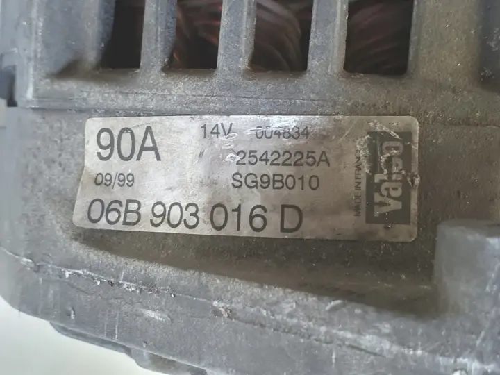 Audi A6 C5 VW Passat B5 1.8 T ALTERNATOR Valeo 06B903016D 90A