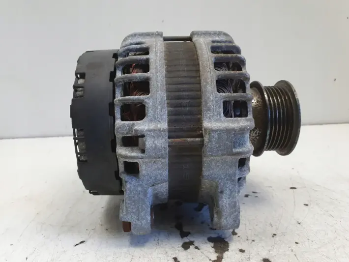 Volvo XC60 2.0 T TURBO ALTERNATOR 30644945