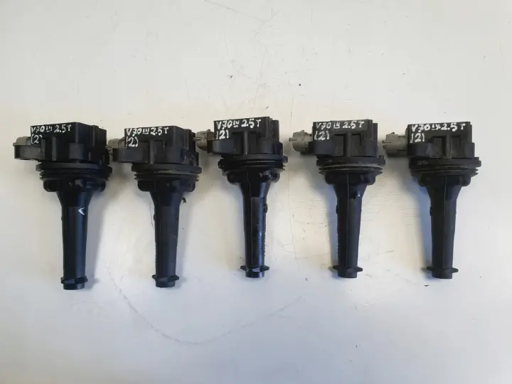Volvo V70 III S80 II 2.5 T CEWKA ZAPŁONOWA 30713417 0221604010