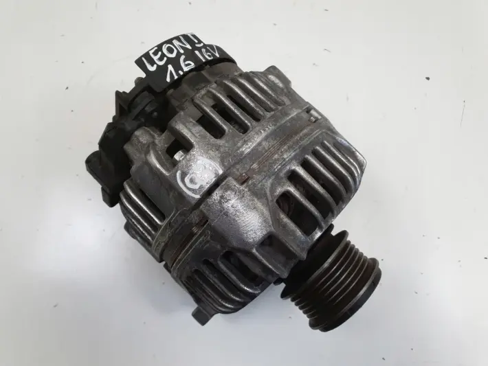 VW Golf IV Seat Leon I 1.9 TDI ALTERNATOR 038903023K 70A