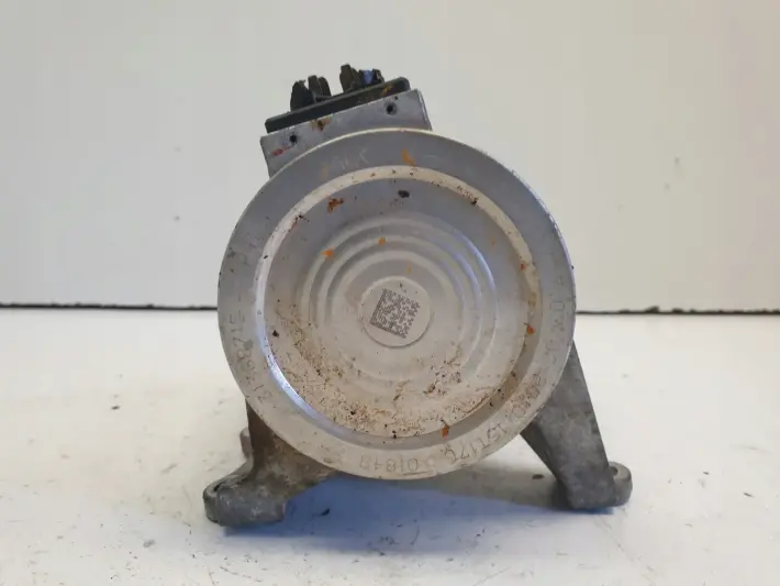 Volvo S60 II 2.0 T TURBO POMPA WODY 31368715 oryginał