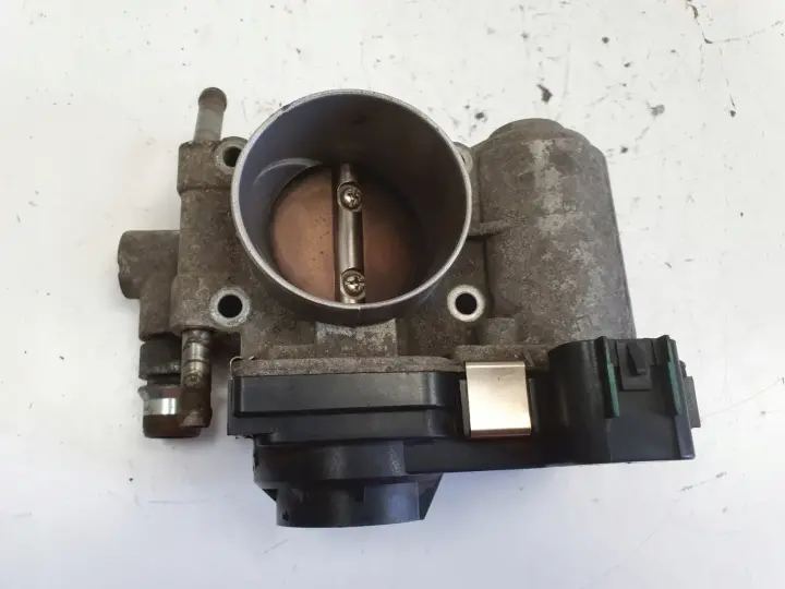 Opel Astra III H 1.6 16V PRZEPUSTNICA 055352858
