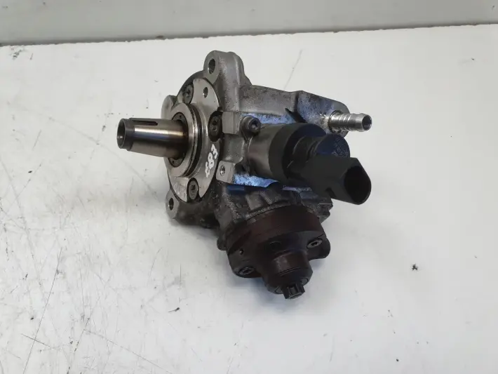 BMW E87 E90 E91 2.0 D N47 POMPA WTRYSKOWA paliwa 0445010506