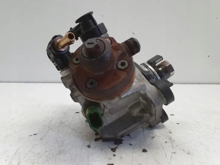 Volvo S60 II V60 2.0 D4 POMPA WTRYSKOWA paliwa 0445010681