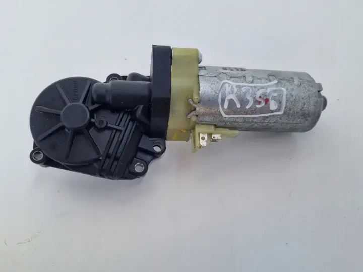 Volvo VOLVO V60 I S60 II XC60 I LEWY SILNICZEK FOTELA 0130002527
