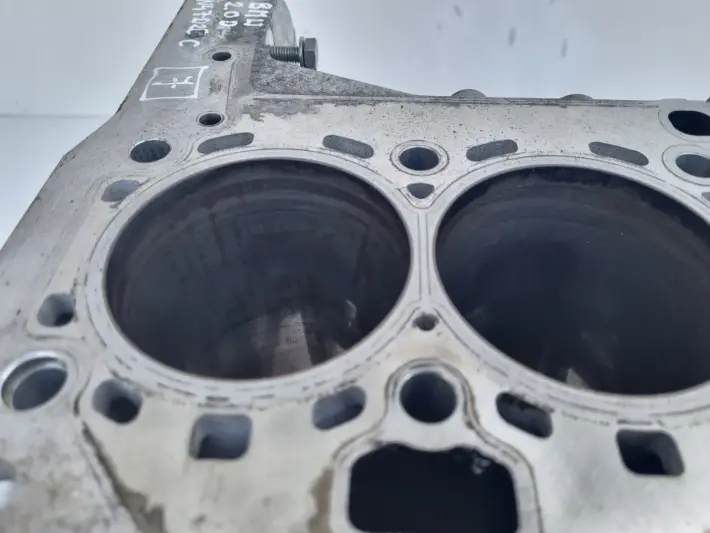 BLOK SILNIKA BMW E90 E91 E92 E87 E60 E83 2.0 D DIESEL 781113802 N47D20C