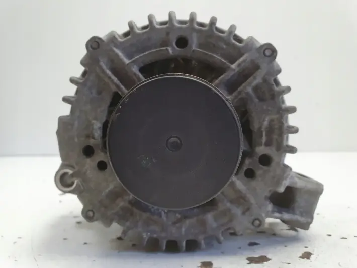 Volvo S80 II 2.5 T ALTERNATOR 0121615005