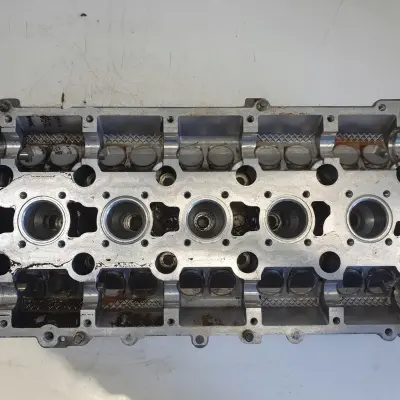 Volvo S60 V70 II 2.4 i GŁOWICA CYLINDRÓW 1001837007