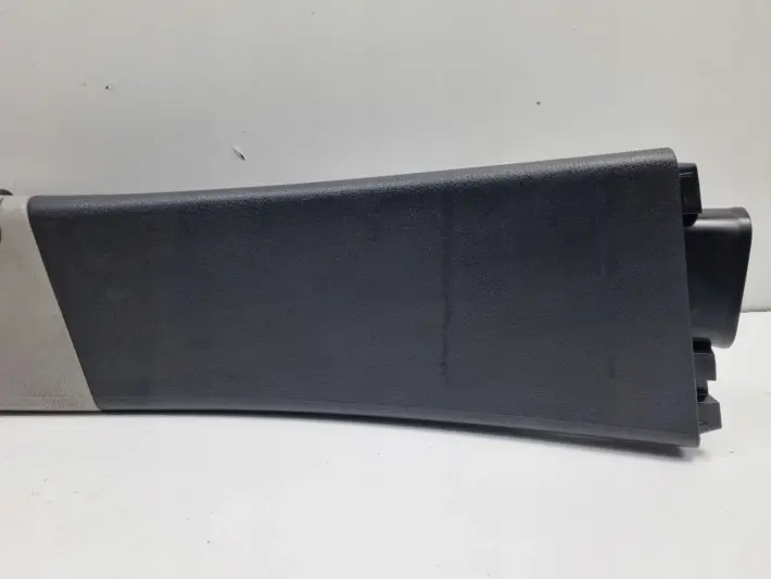 Volvo S60 I XC70 I V70 II lift PRAWA OSŁONA SŁUPKA B Maskownica