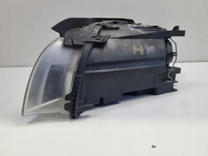 Volvo S80 II 06-16r PRZEDNIA LAMPA PRAWA PRAWY PRZÓD