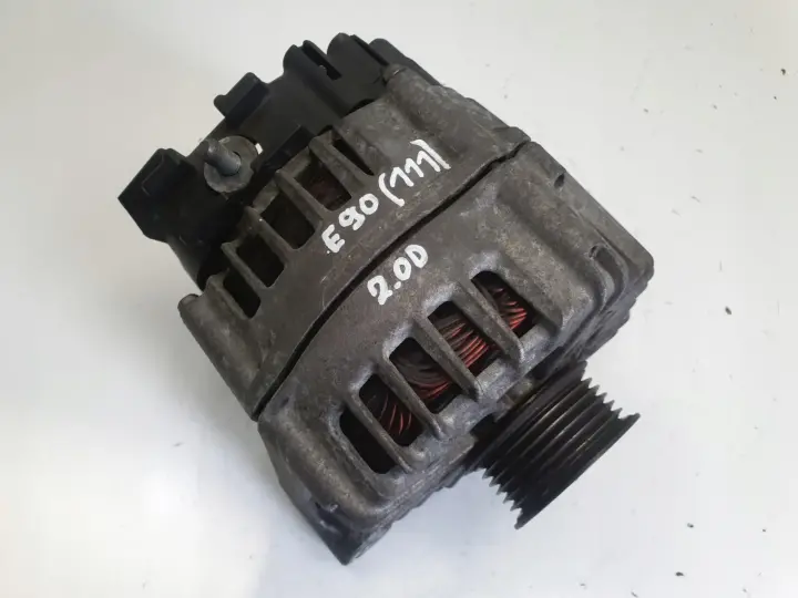 BMW E87 E90 2.0 D ALTERNATOR valeo 7802261 AL03 180A