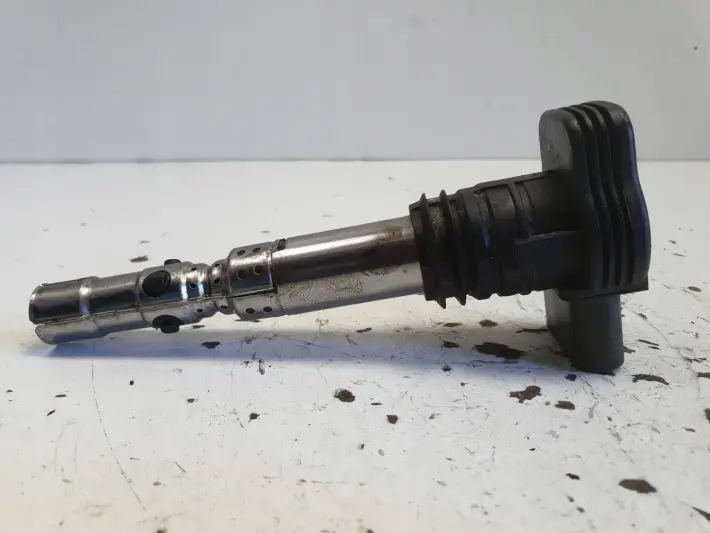 Audi A3 8L 1.8 T turbo CEWKA ZAPŁONOWA 06A905115D