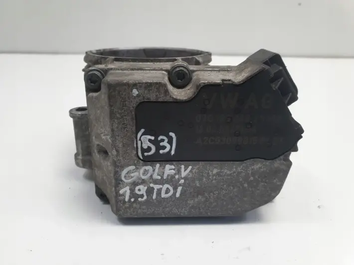 VW Golf V 1.9 TDI PRZEPUSTNICA 03G128063J