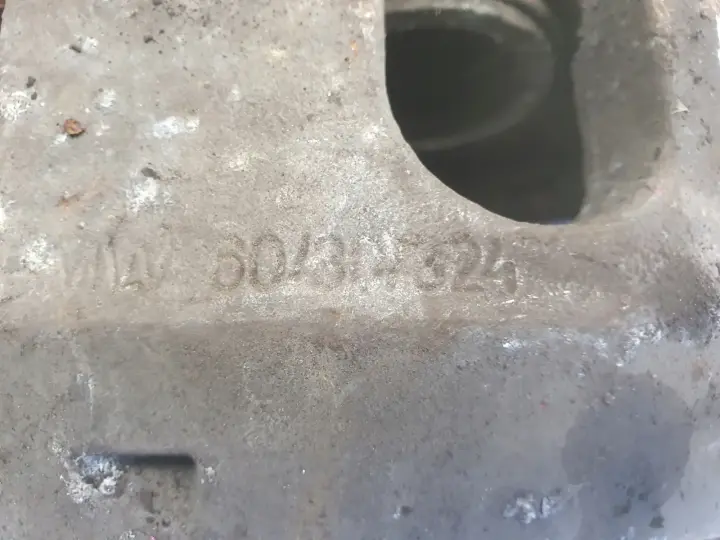 BMW E60 PRZEDNI ZACISK HAMULCOWY lewy przód kierowcy 60/30/324
