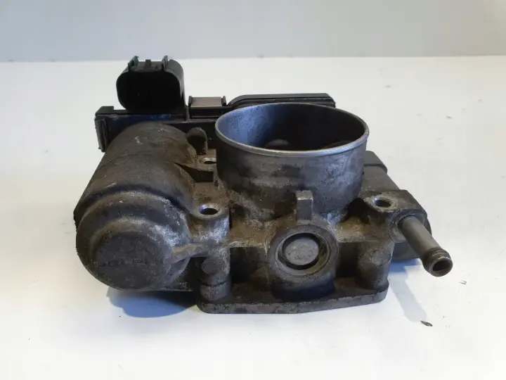 Opel Astra III H 1.6 16V PRZEPUSTNICA 055559227