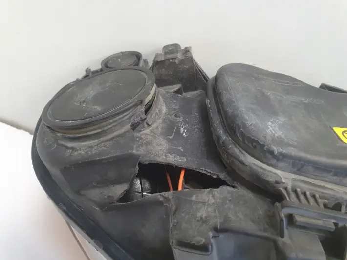 Volvo S80 II V70 III PRZEDNIA LAMPA LEWA LEWY PRZÓD XENON SKRĘTNY 31353532