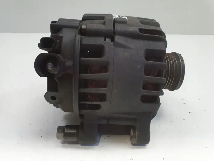 Peugeot 308 I 1.6 HDI ALTERNATOR valeo 9678048880