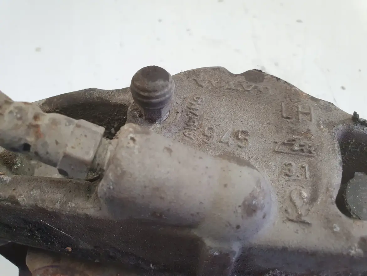 Volvo S60 II V60 I PRZEDNI ZACISK HAMULCOWY lewy przód kierowcy 316 mm 945