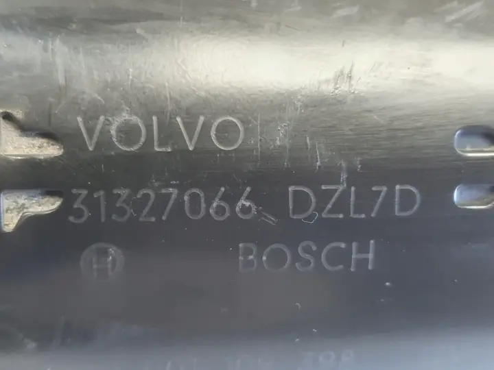 Volvo S60 II V60 I V70 III 2.0 D3 ROZRUSZNIK bosch 0001109398