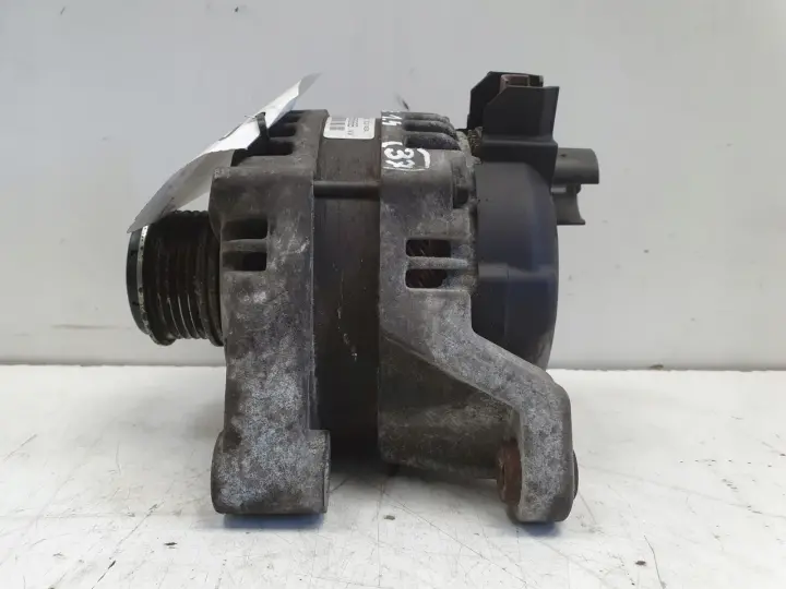 Opel Corsa E 1.4 16V ALTERNATOR 13585666B denso