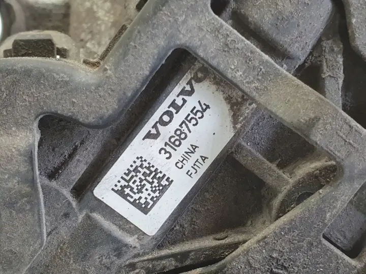 Volvo XC60 II TYLNY ZACISK HAMULCOWY lewy tył KIEROWCY 31687554 32217353