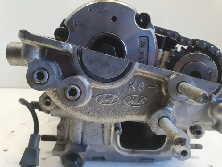 Kia Carens II 2.0 16V GŁOWICA CYLINDRÓW CVVT