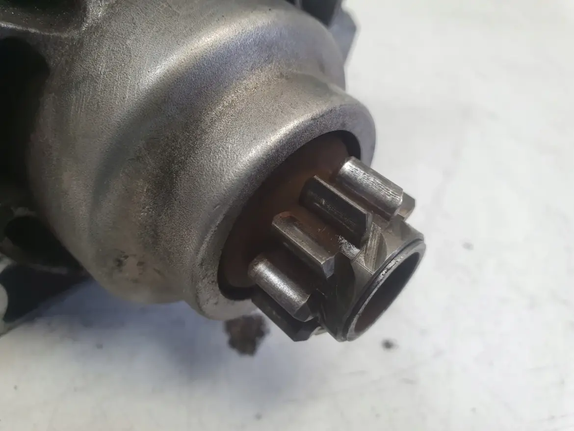Vw Golf V 1.6 FSI ROZRUSZNIK valeo 02T911023S D6GS12