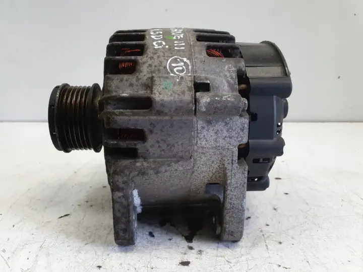 Renault Megane III 1.5 DCI ALTERNATOR valeo