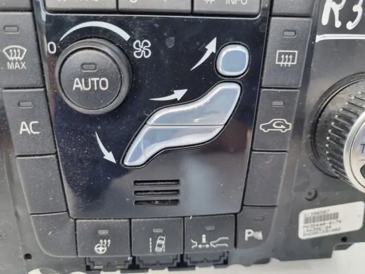 Volvo S60 II V60 I XC60 I PANEL KLIMATYZACJI Nawiewu radia 31398587