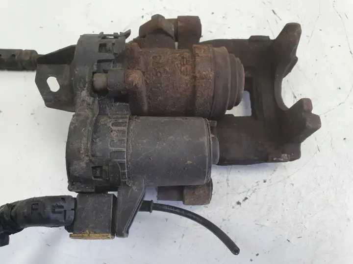 Volvo S90 V90 TYLNY ZACISK HAMULCOWY prawy tył 31687346 31687506